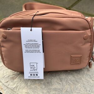 HKWIP Women's Crossbody Bag - Tan